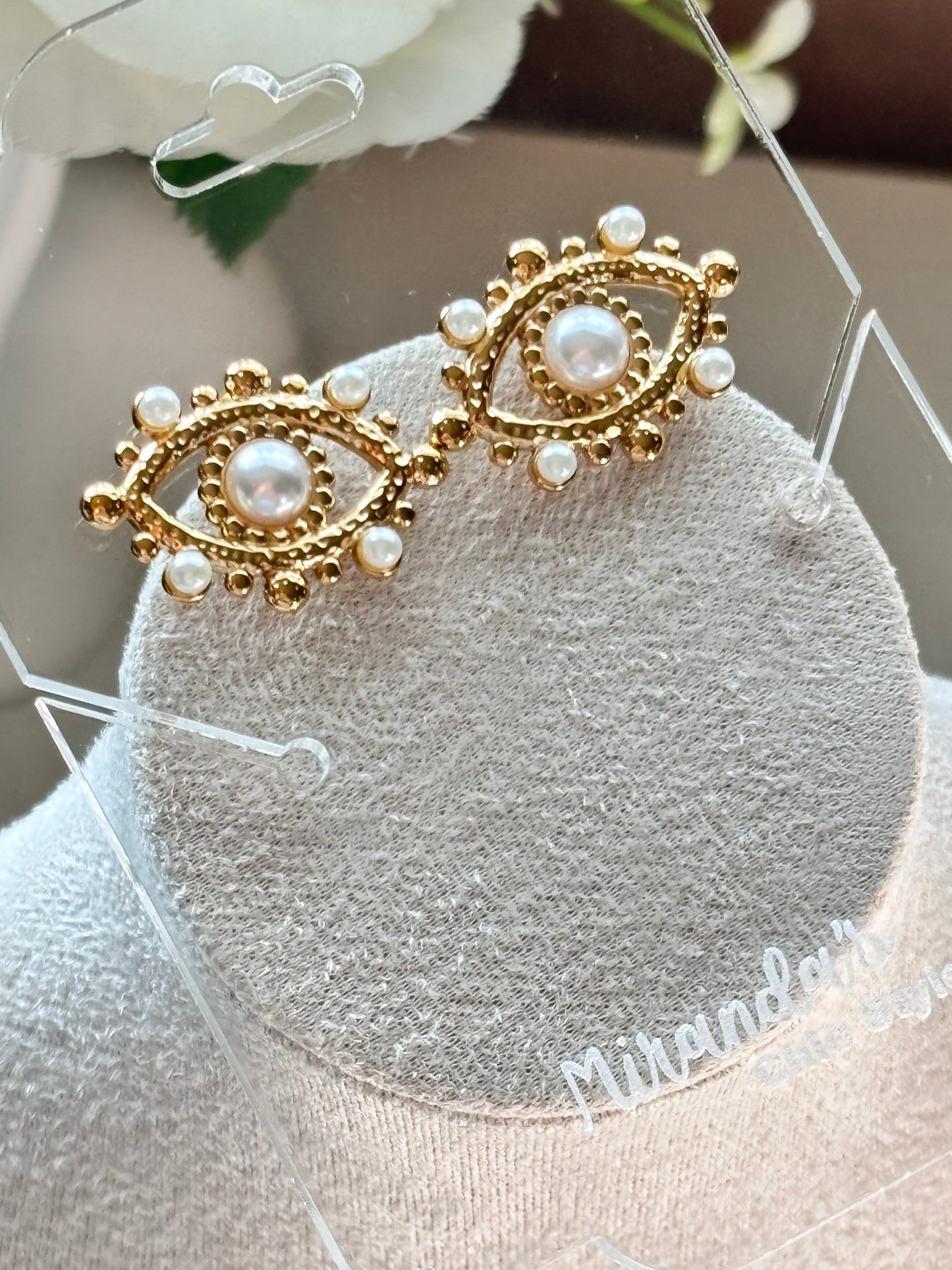 Stud eye 👁️ Earrings