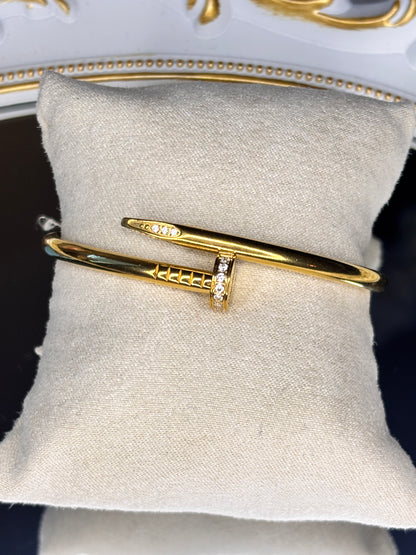 Brazalete Gold nail